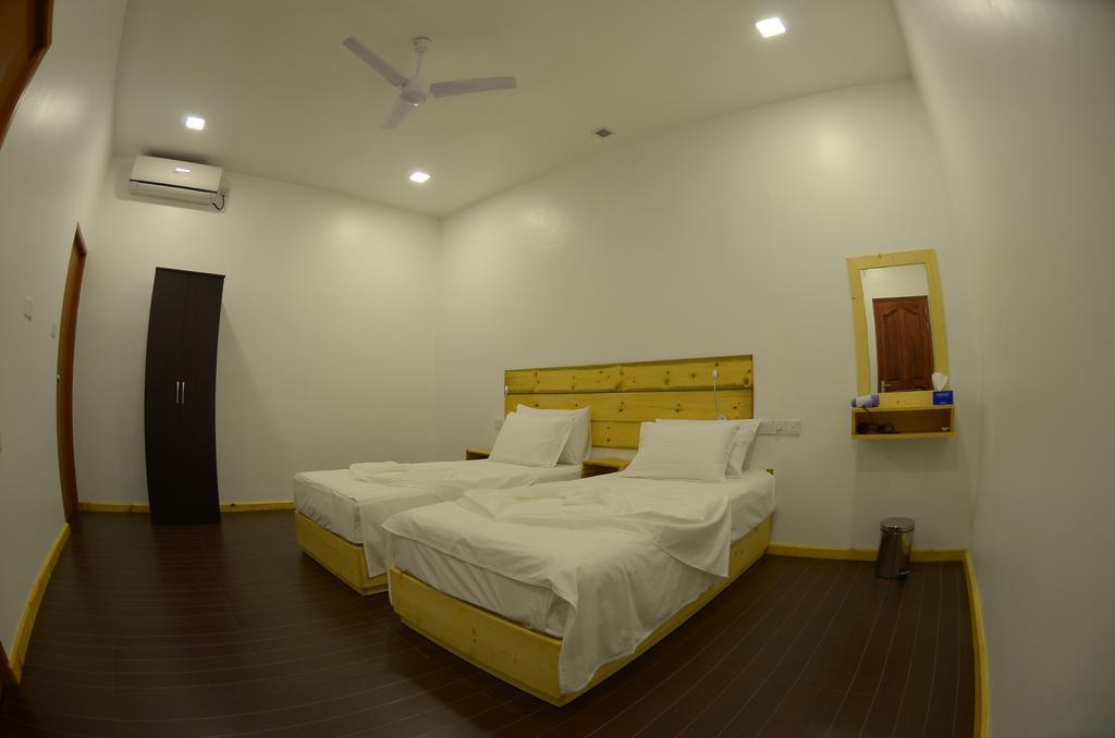 Royal Pearl Inn Maafushi Eksteriør billede