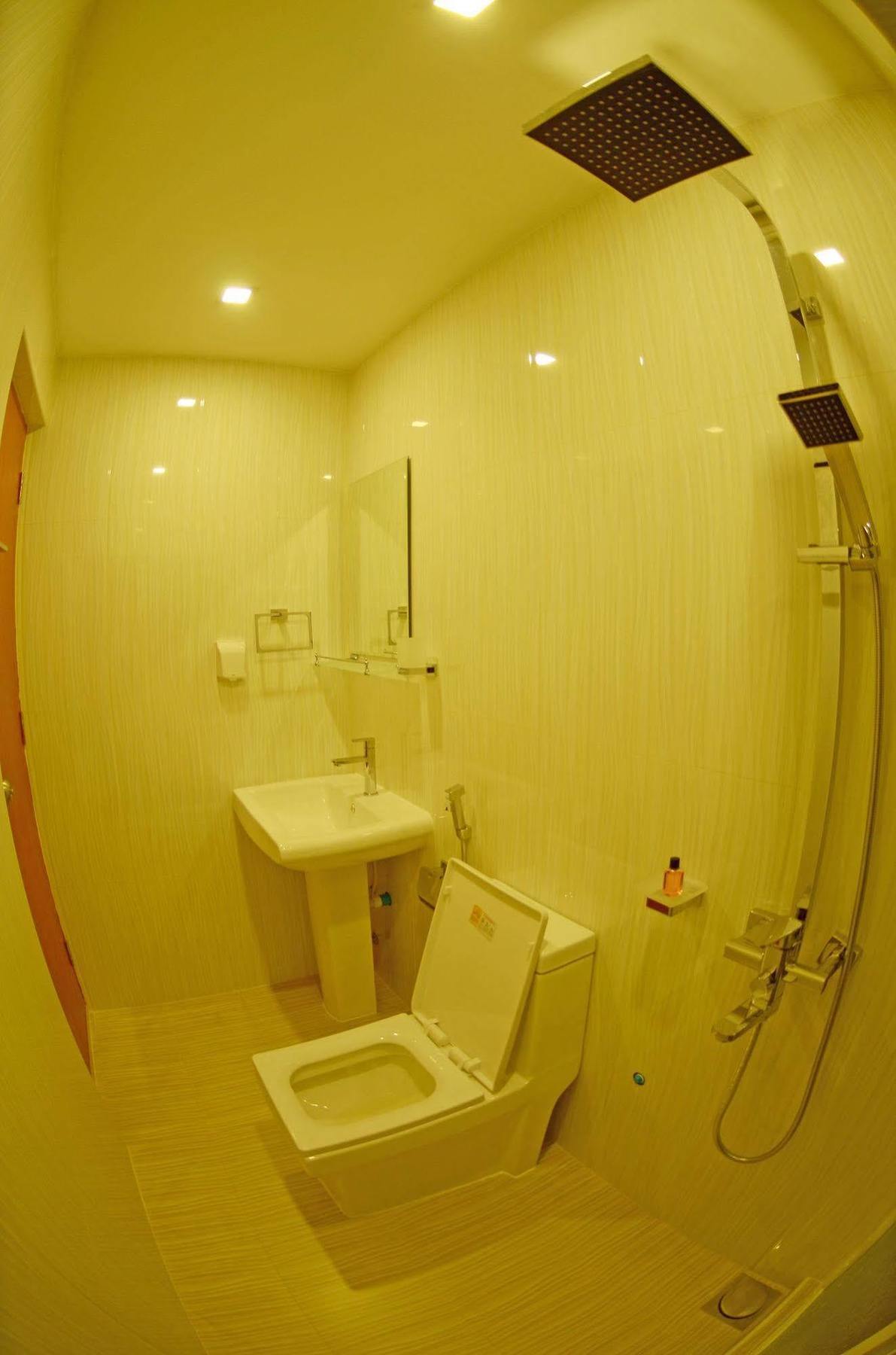 Royal Pearl Inn Maafushi Eksteriør billede