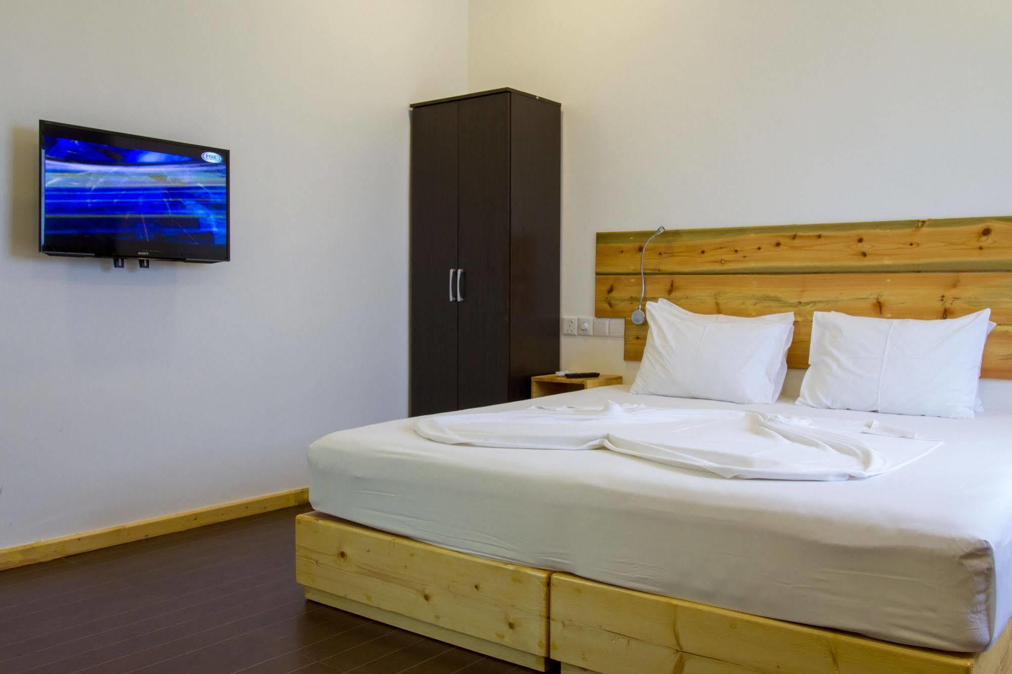 Royal Pearl Inn Maafushi Eksteriør billede